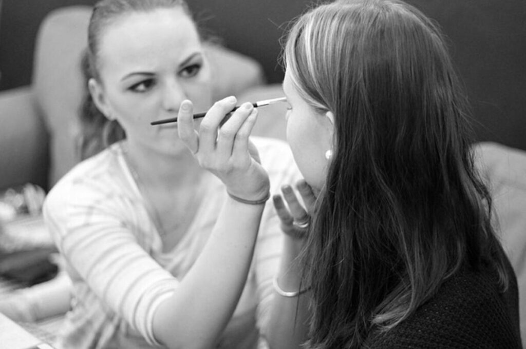 salon at home for women Dubai