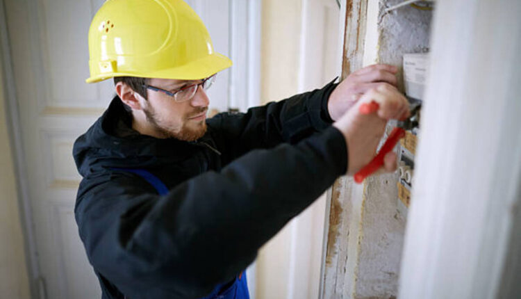 Benefits of Professional Electricians for Renovations