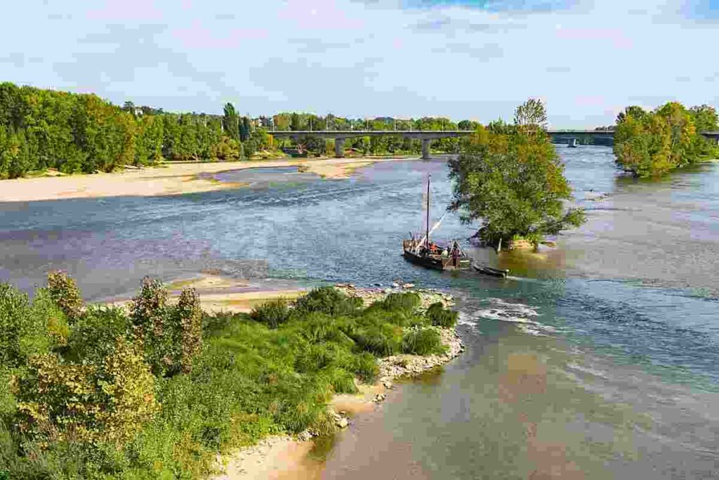 Best Europe Tour Packages 2026 for Couples, Families & Friends by Flamingo Transworld 1 Europe Tour Packages